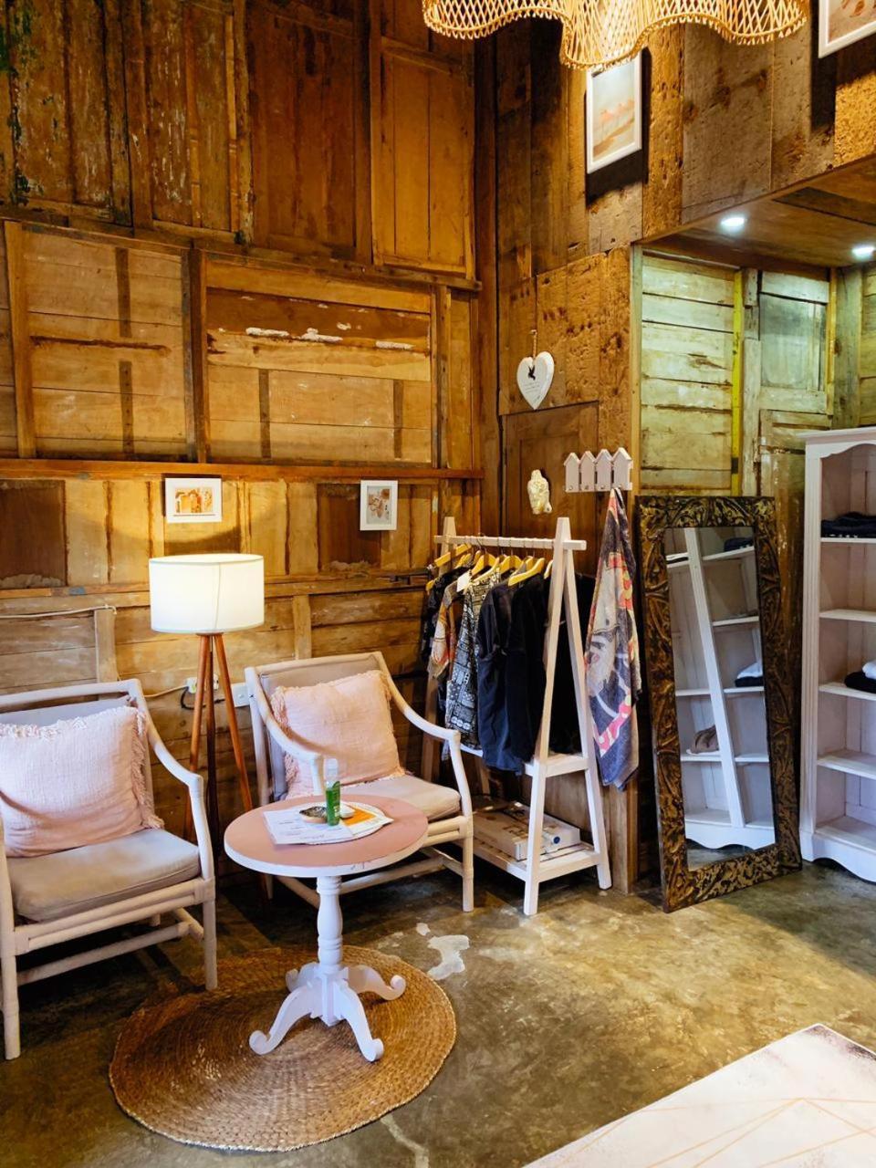Bali Brothers Guesthouse Dalung (Bali) Quarto foto